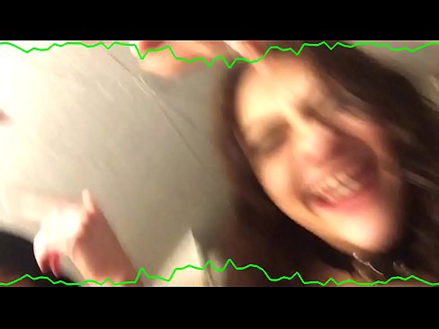 ❤️ Wando biyu masu sexy brunette mai ban sha'awa suna zama 'yan iska ❌ Batsa kawai